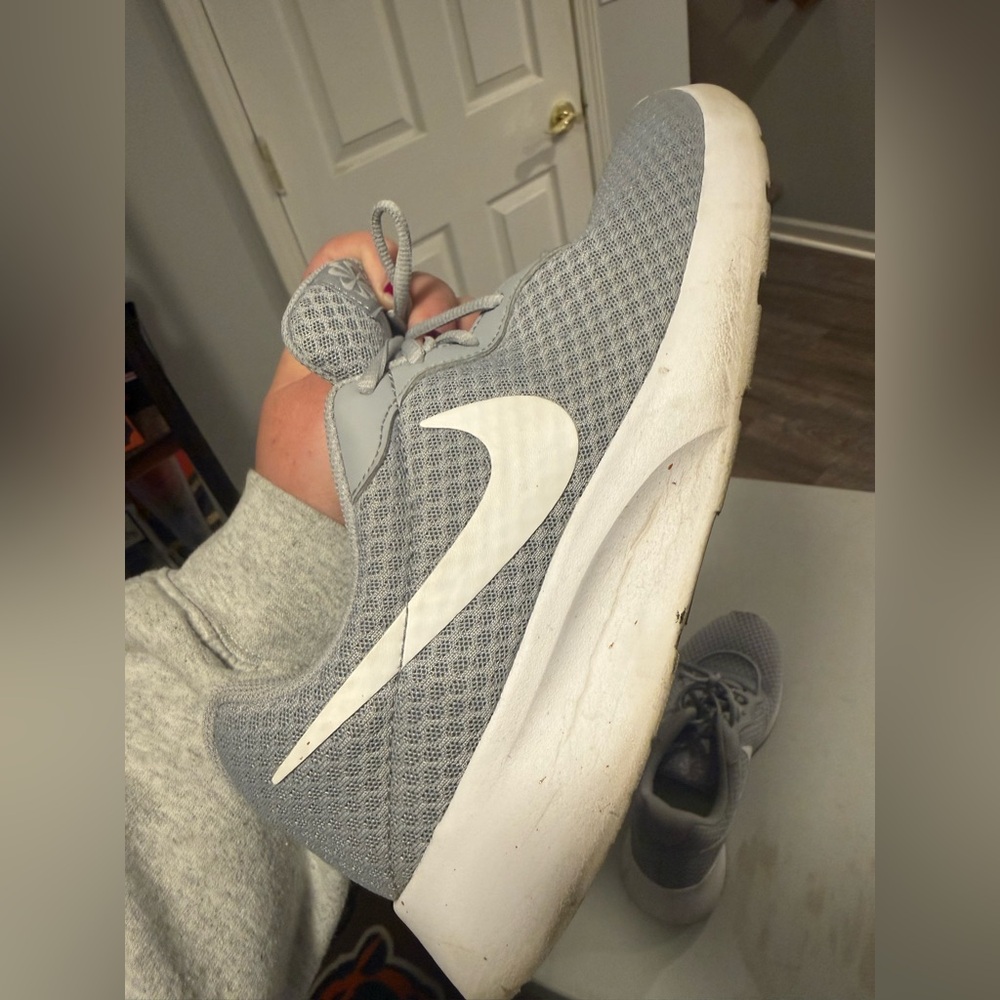 Nike Gray Athletic Shoes. Size 10.5 women’s - Picture 6 of 6